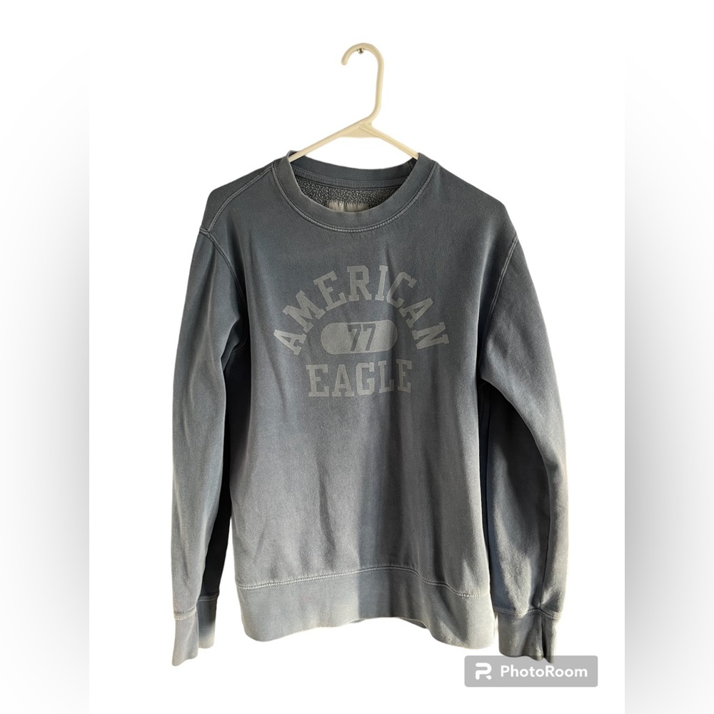 American Eagle Men’s Crewneck; Size Small.